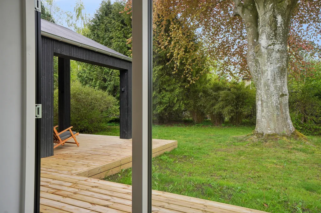Terrasse - New Summerhouse with Large Windows in Asserbo