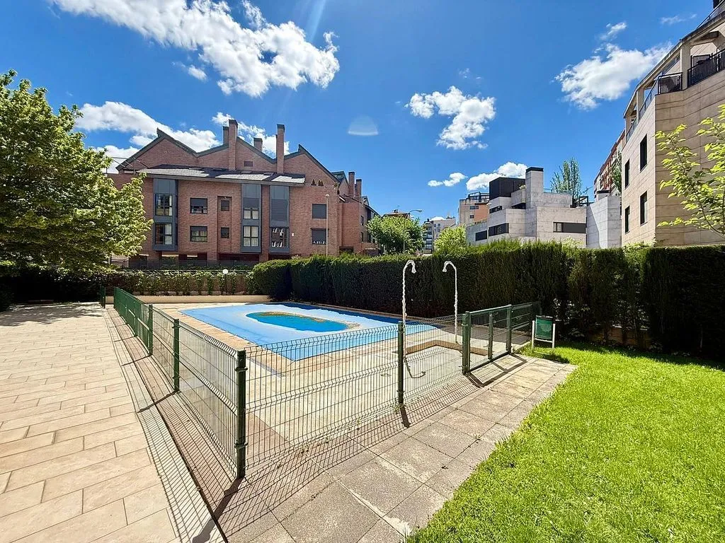 pool_area
