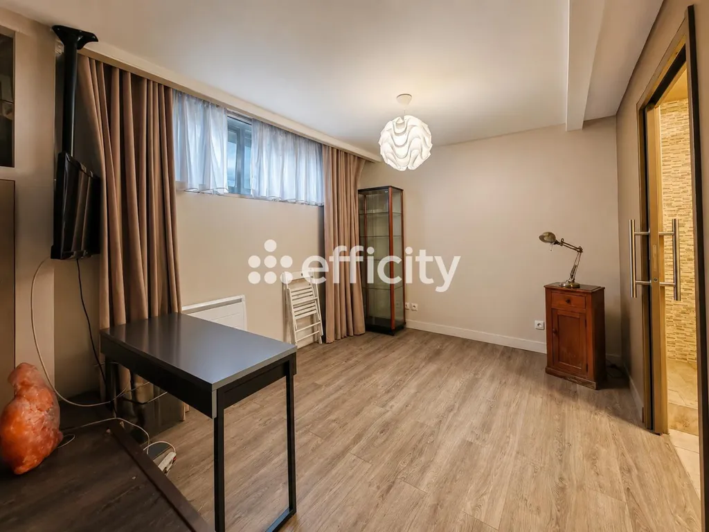 Magamistoad - Atypical Loft with Terrace in Grenoble