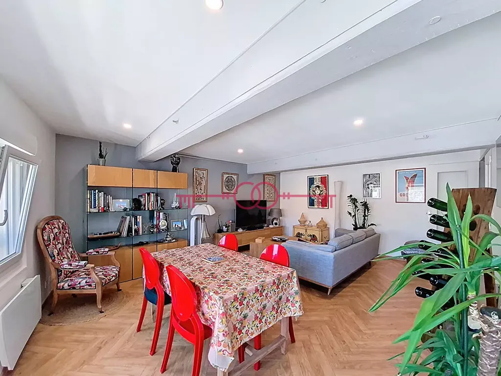 Salle à manger - Appartement Rénové en Hyper Centre à Châlons-en-Champagne