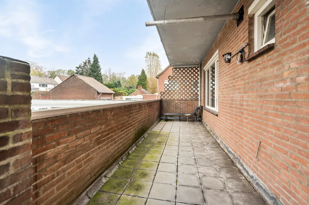 Terrasse - Modern Apartment with Terrace in Hoensbroek Centre