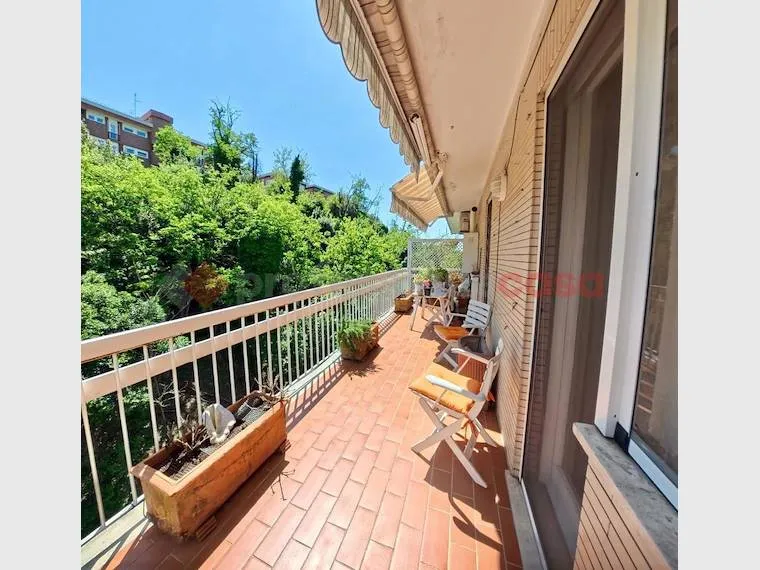 Rõdu - Apartment with Balcony in Rome