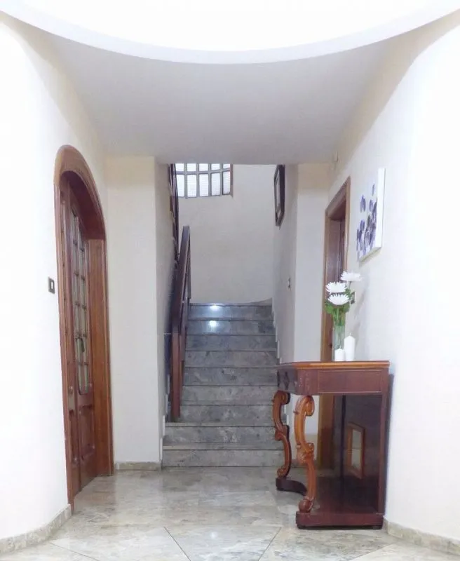 Esik - Architectural Townhouse with Terraces in Jaén Centre