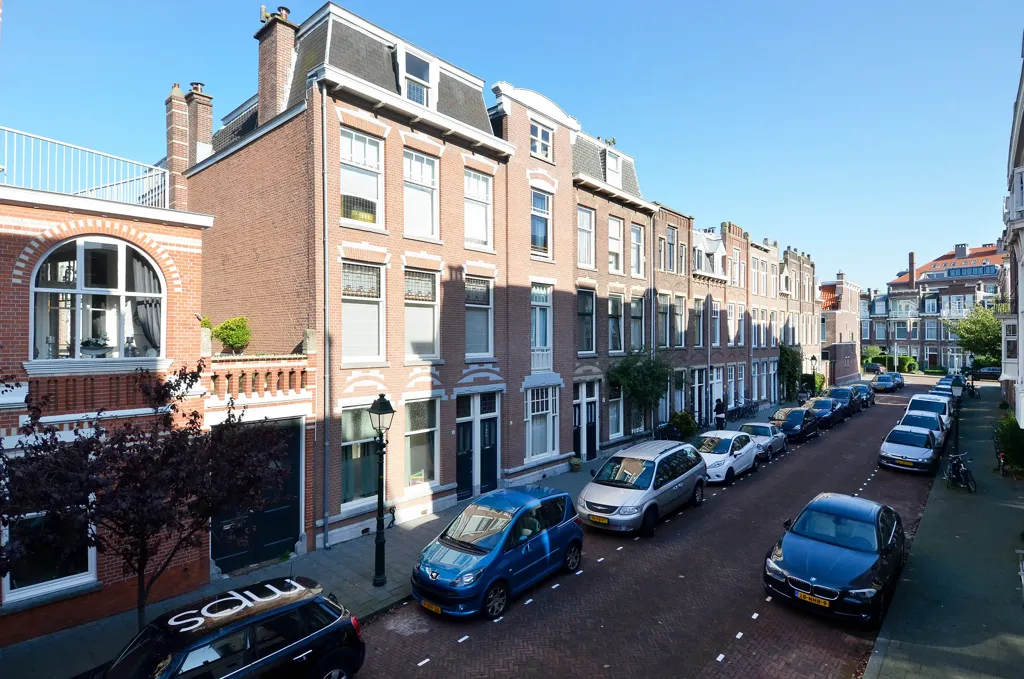 5-toaline korter asukohas Den Haag