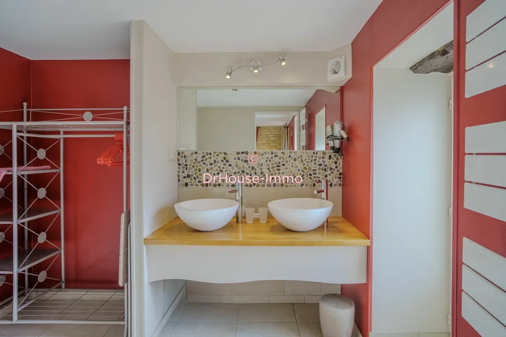 Bathrooms - 16th Century Mill with Pool in Montignac