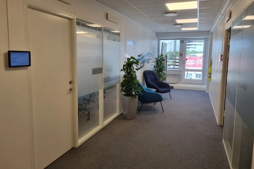 Kabinet - Office Space with Elevator near Ring 4