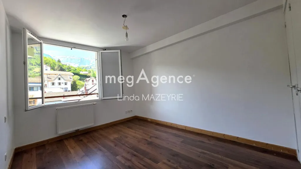 Stanze - 3-Room Apartment with Mountain View in Sallanches Centre