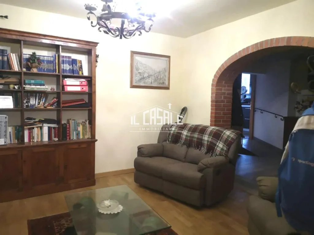 Séjour - Spacious Apartment with Terrace near Dicomano