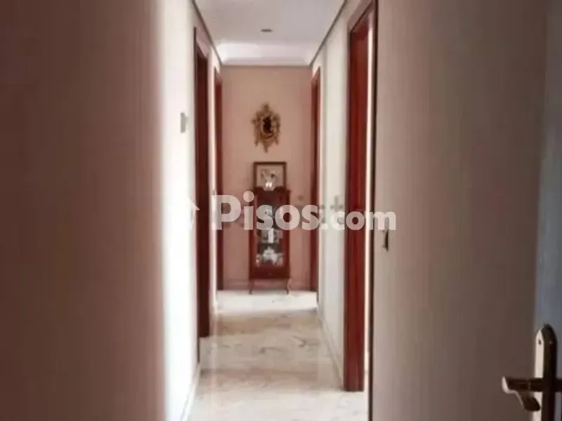 Ingresso - City Centre Apartment with Balcony