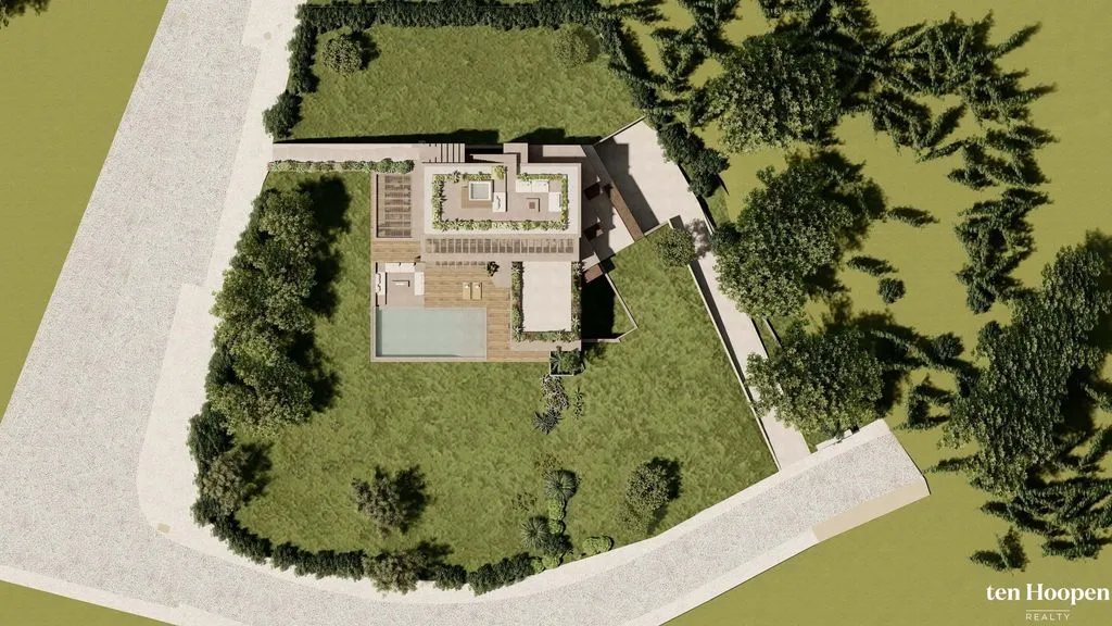 Development Land with Golf Course Access in Odiáxere