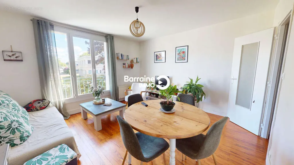 Salle à manger - Appartement Lumineux 4 Pièces à Morlaix
