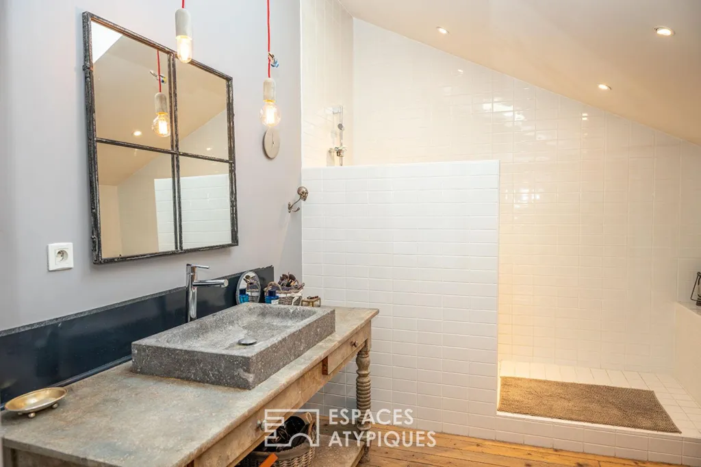 Salles de bain - Maison Bourgeoise avec Piscine en Centre-Ville à Valence