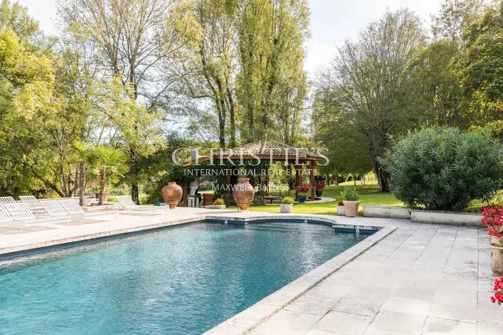 Piscine - Propriété historique avec manoir et parc près de Libourne