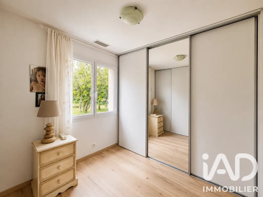 Chambres - Maison Familiale avec Piscine à Eycheil