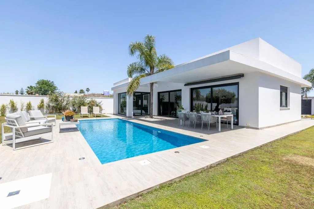 Pool - Detached House with Pool in Guadacorte, Andalusia