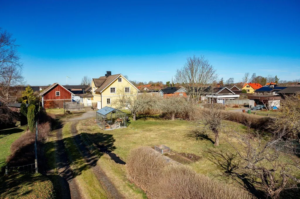 Õhuvaade - Family Villa with Workshop in Varnhem