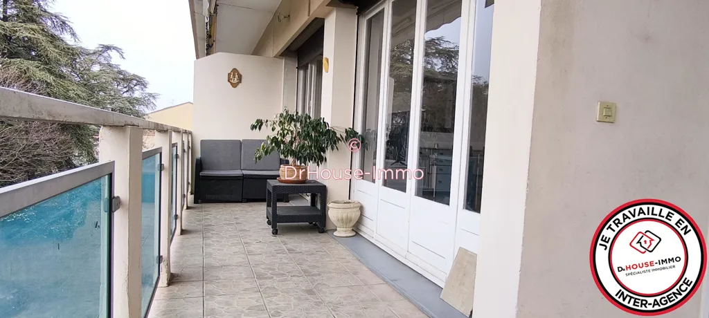 Balcon - Grand T2 Traversant avec Vue Crussol à Valence
