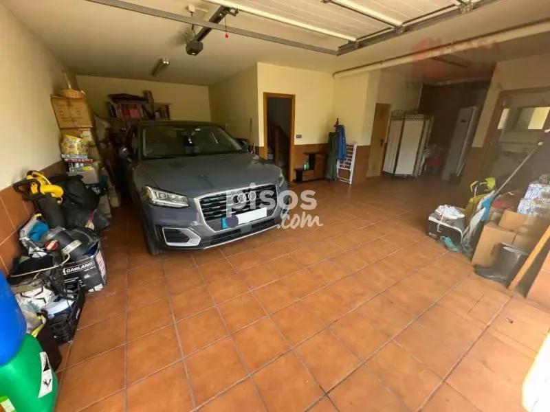 Garage - Maison 4 chambres à ES