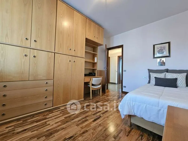 Chambres - Semi-detached House with Private Garden in Mozzo Centre