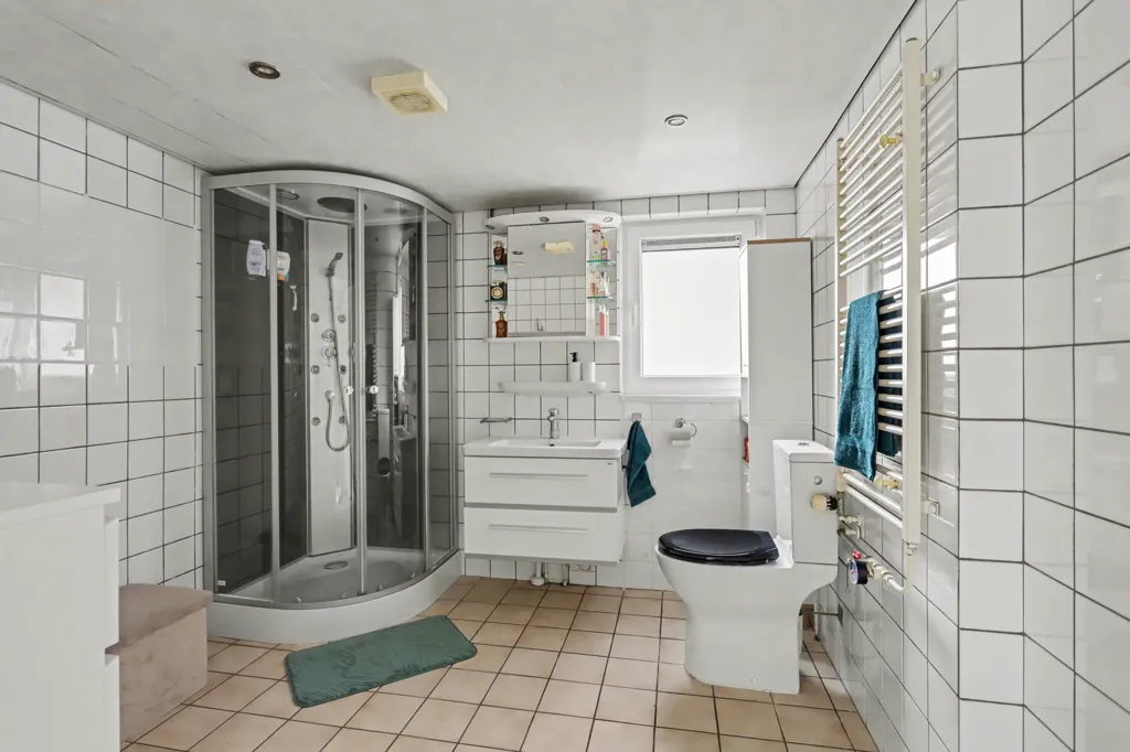 Bathrooms - Two-Storey House with Garden in Almelo