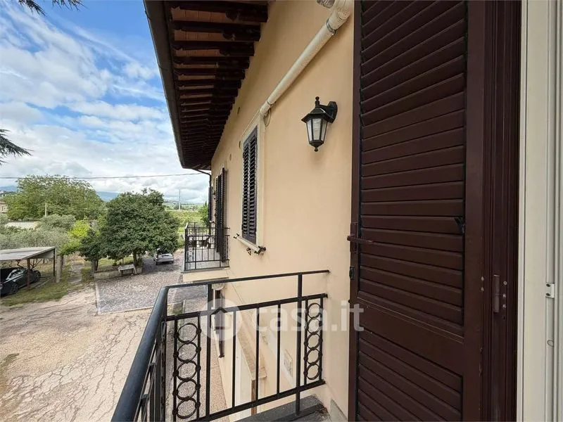 Balcony - Three-Bedroom Apartment with Balconies in Spoleto