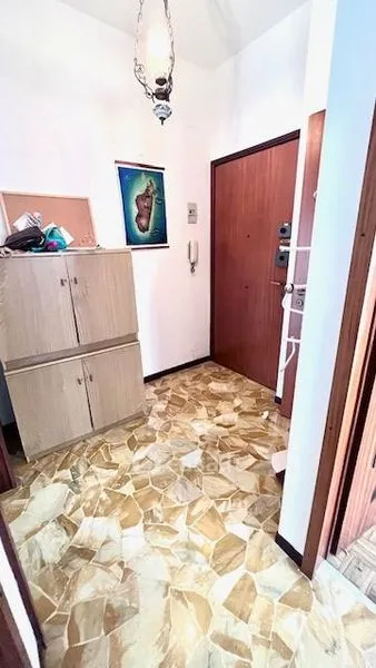 Esik - Furnished Flat with Balcony in Rapallo