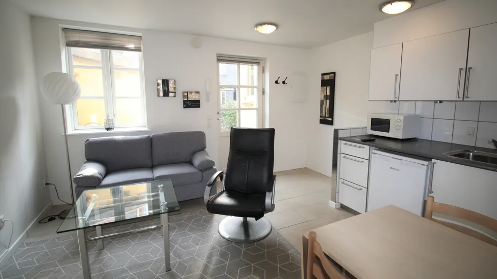 Cuisine - One-Bedroom Apartment with Garden Access in Aarhus C