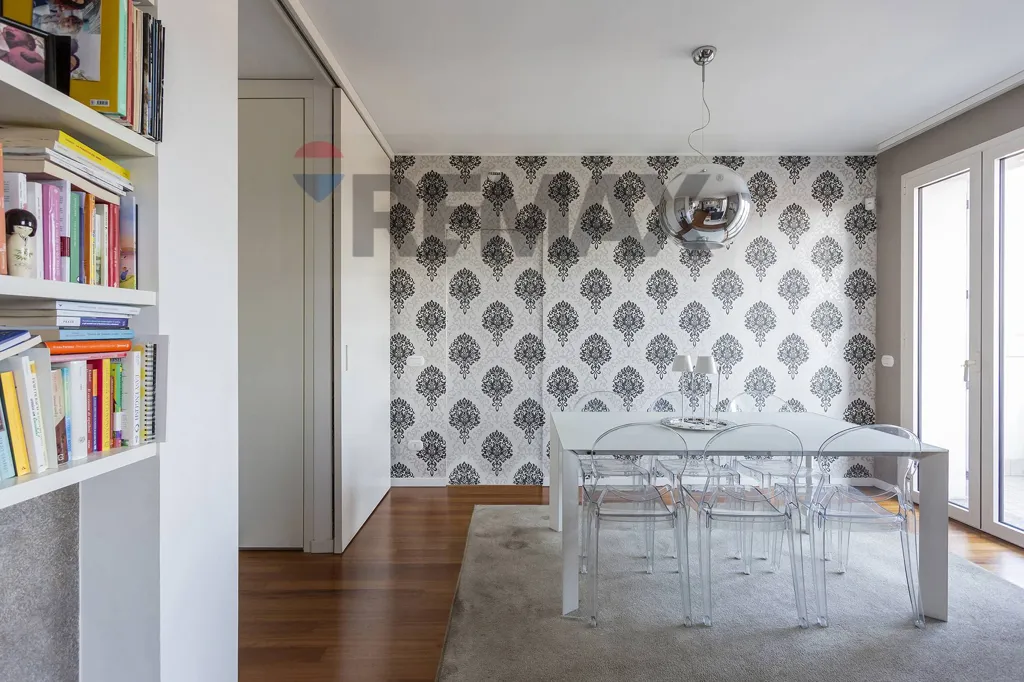 Salle à manger - Spacious Triplex with Panoramic View in Tregasio