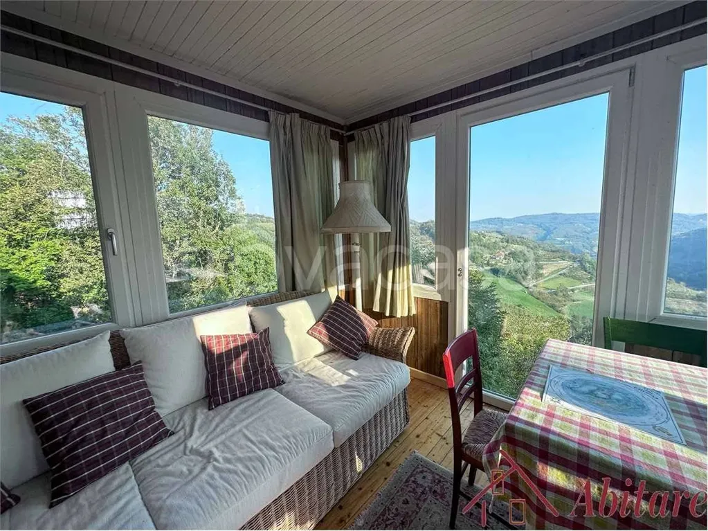Séjour - Villa with Garden and Open Views in Borgomale