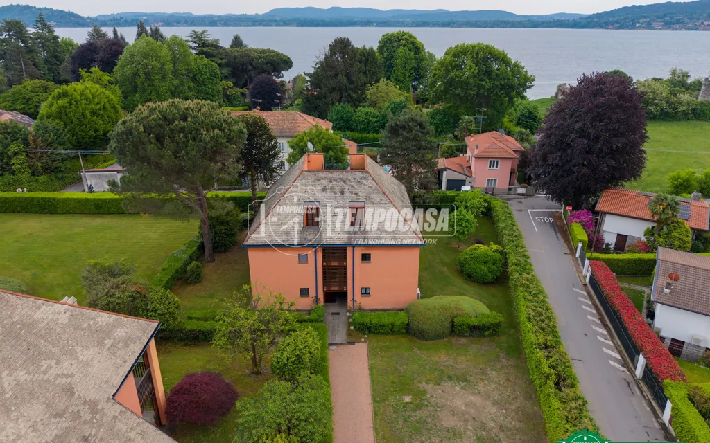 Vue aérienne - Trilocale with Private Garden near Lake Lesa