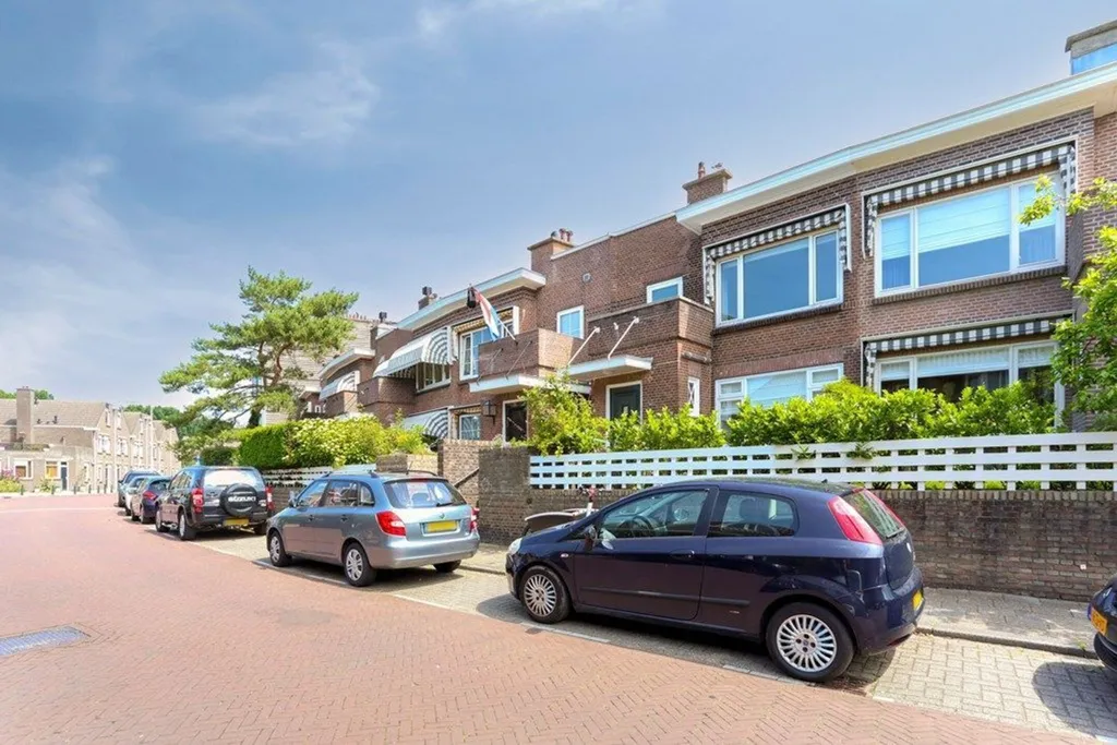 Välivaade - Tussenwoning with Garden in Den Haag