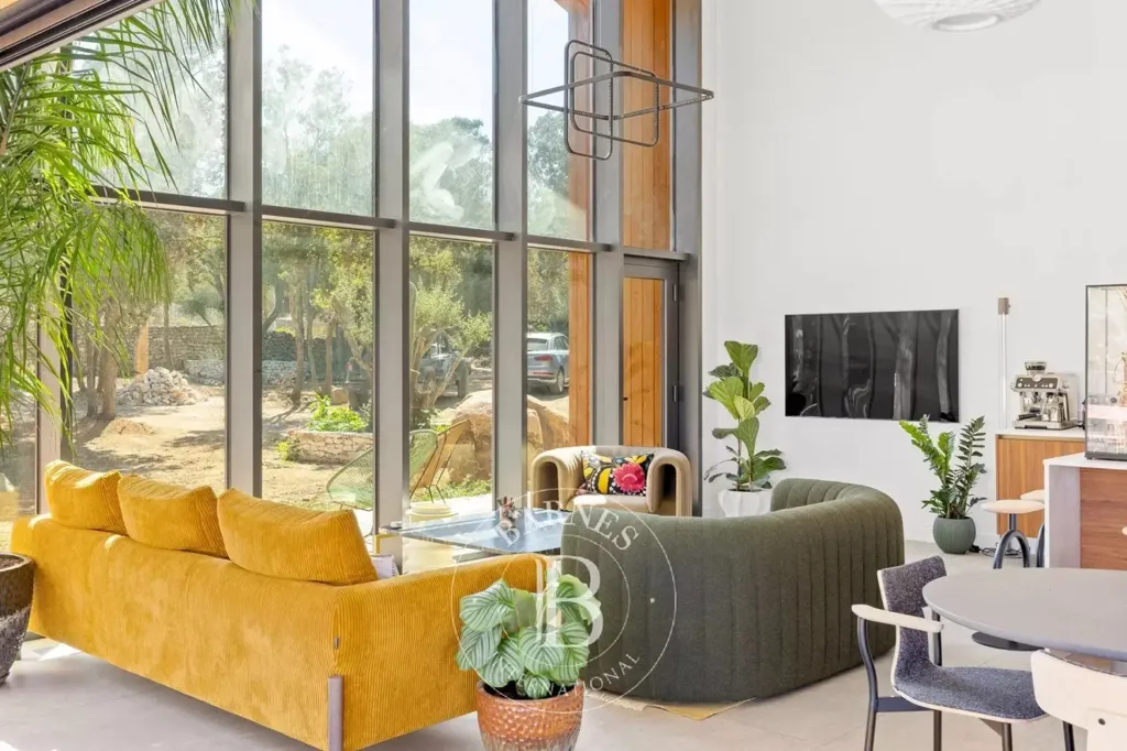 Elutuba - Contemporary Villa with Pool near Bonifacio