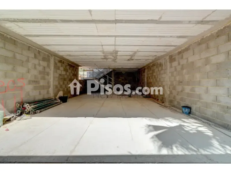 Garage - Chalet with Private Pool in La Cañada