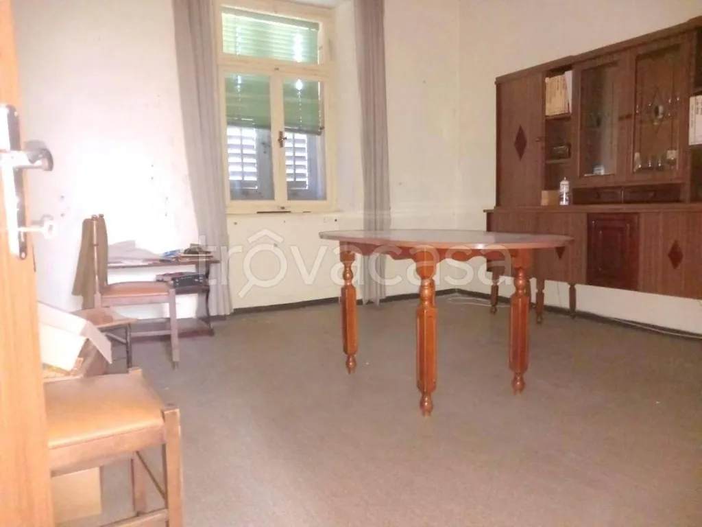 Söögituba - Villa for Renovation with Garden in Cormons