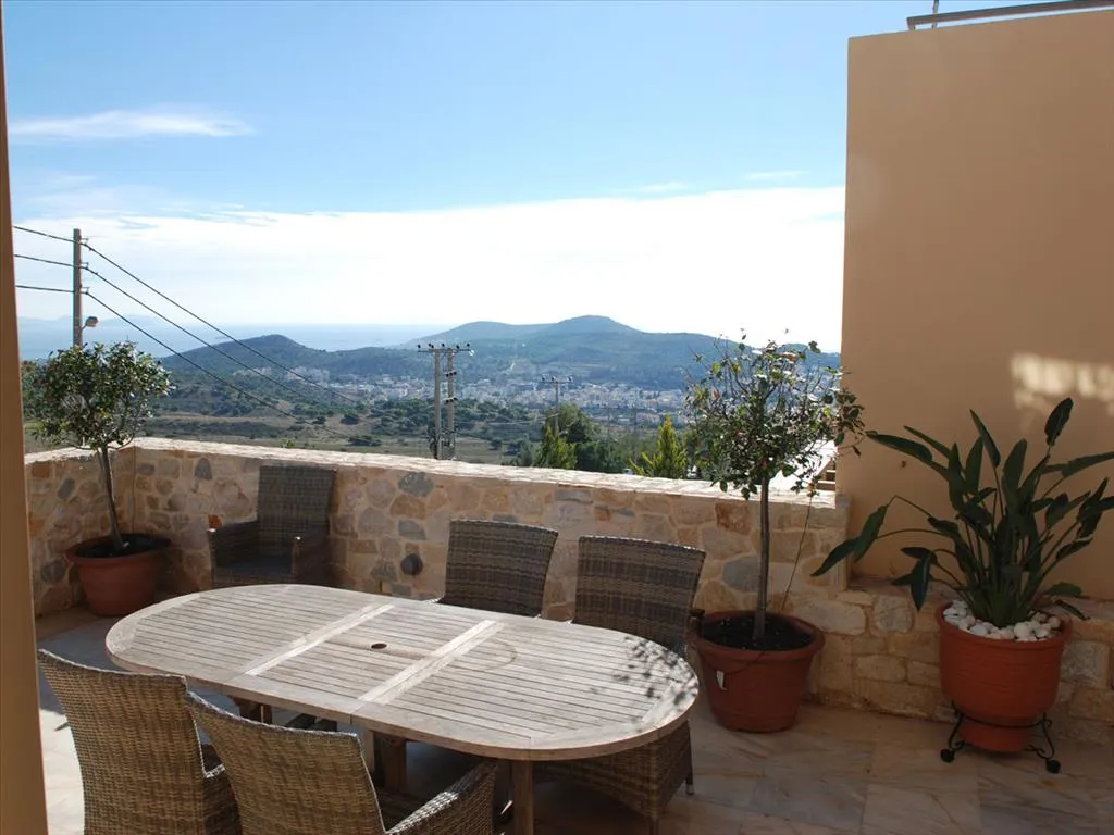9-toaline maja asukohas Athens