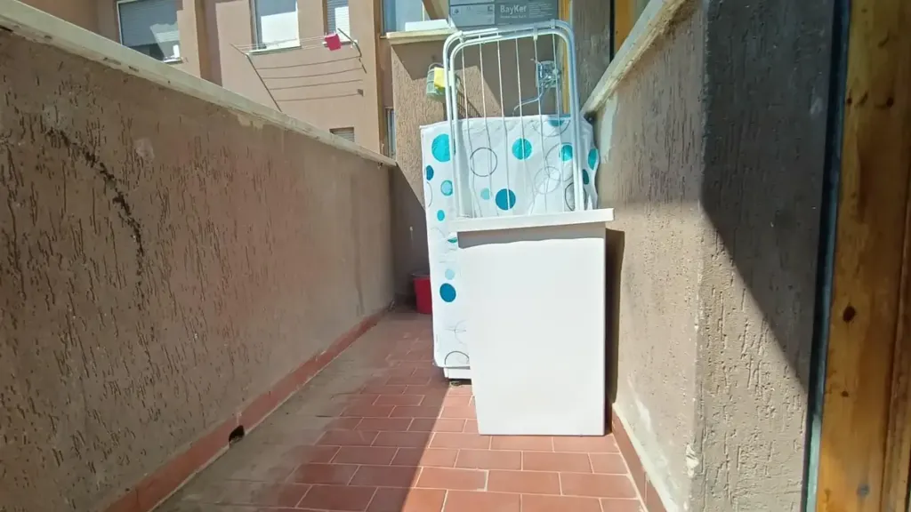 Jardin - Modernised Studio with Balcony in Pisa