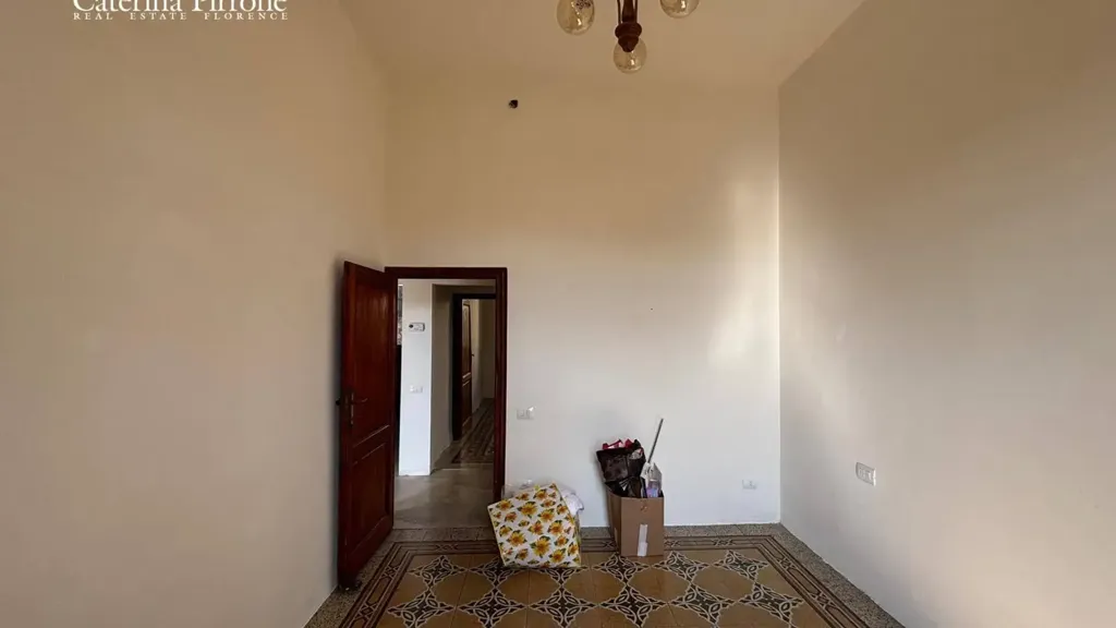 Entrée - Rustic Townhouse with Balcony in Antella