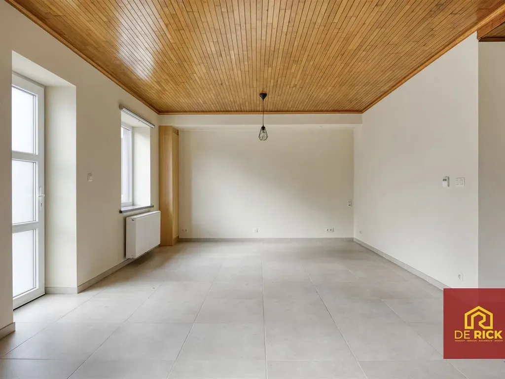 Pièces - Maison semi-individuelle avec patio à Bambrugge