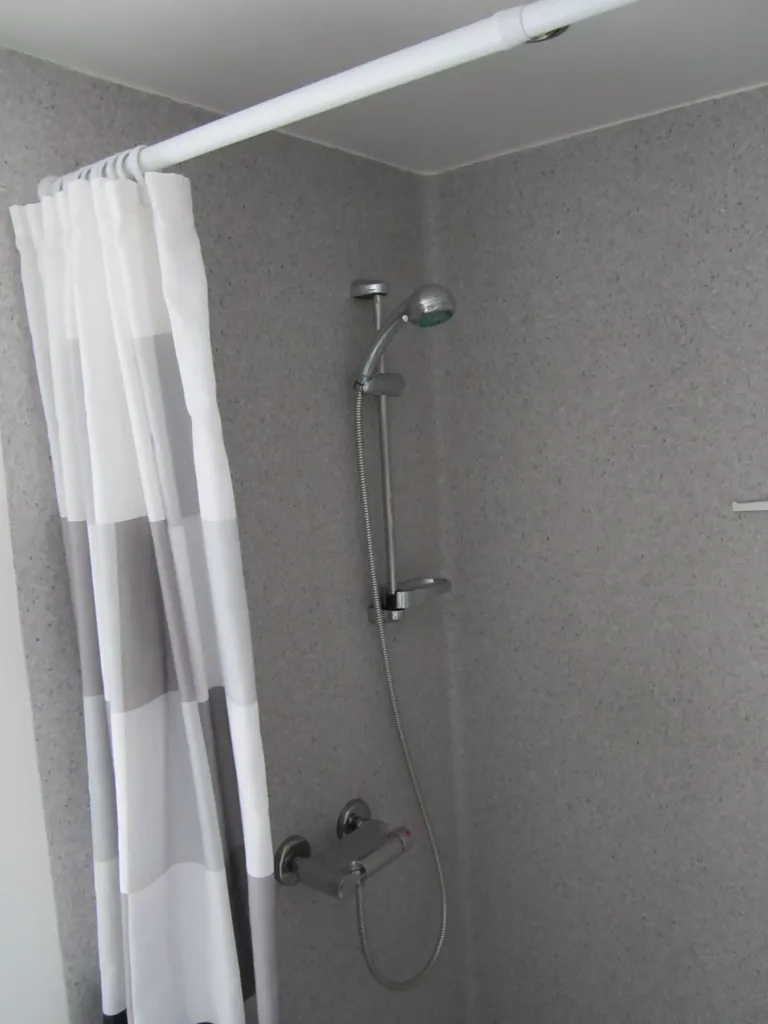 Vannitoad - Charming 3-Room Flat in Aabenraa
