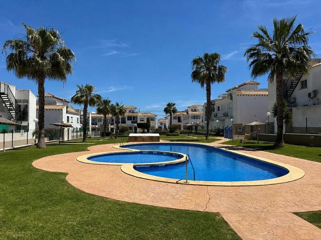 Bassein - Penthouse with Pool in Orihuela Costa