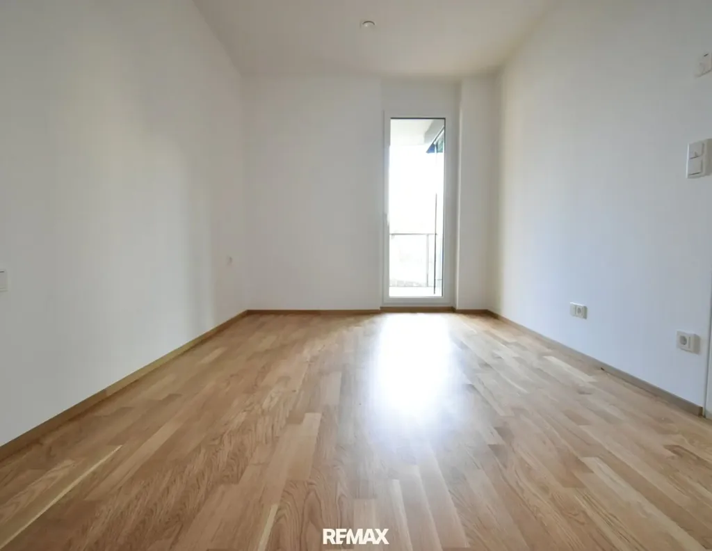 Toad - Accessible 3-Bed Flat with Balcony in Sunny Location