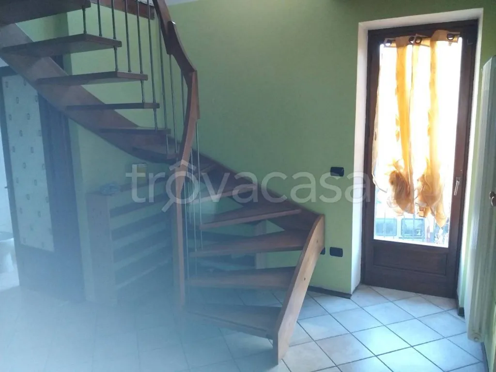 Pièces - Rustic Terraced House with Terrace in Robilante