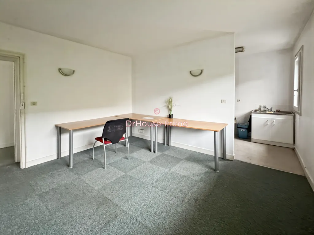 Bureau - Maison avec Local Commercial à Trelissac