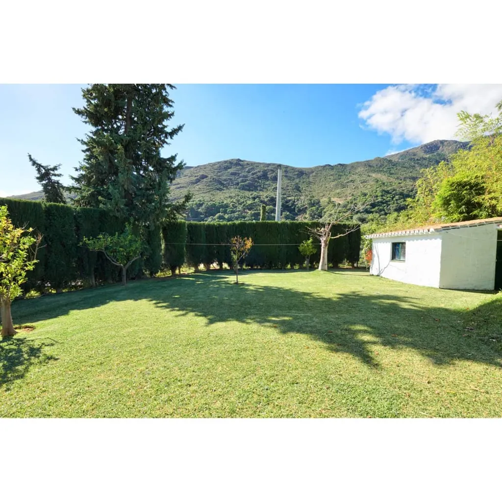 Garden - Villa with Private Pool near Estepona