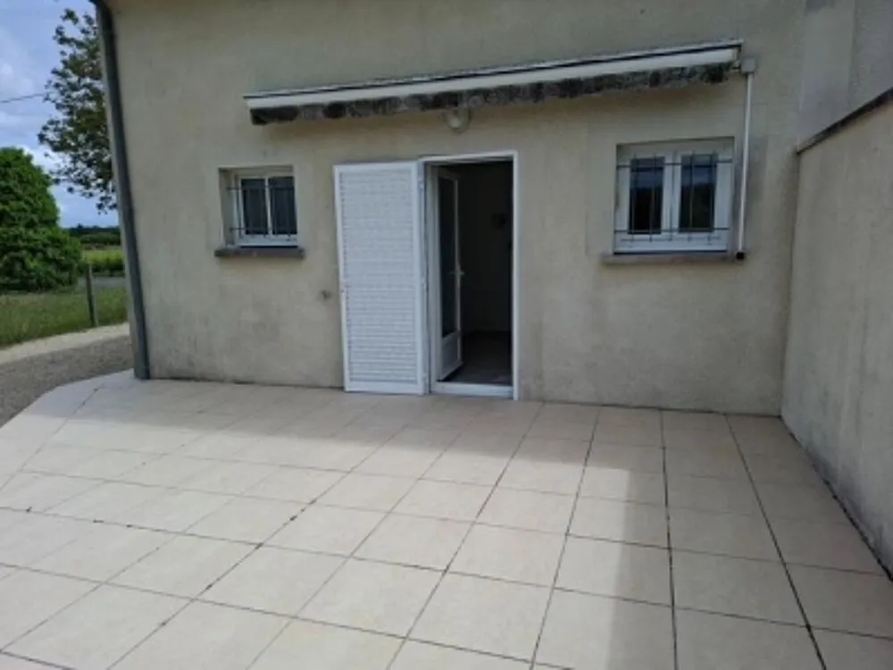Terrasse - Maison Duplex avec Jardin à Gironde