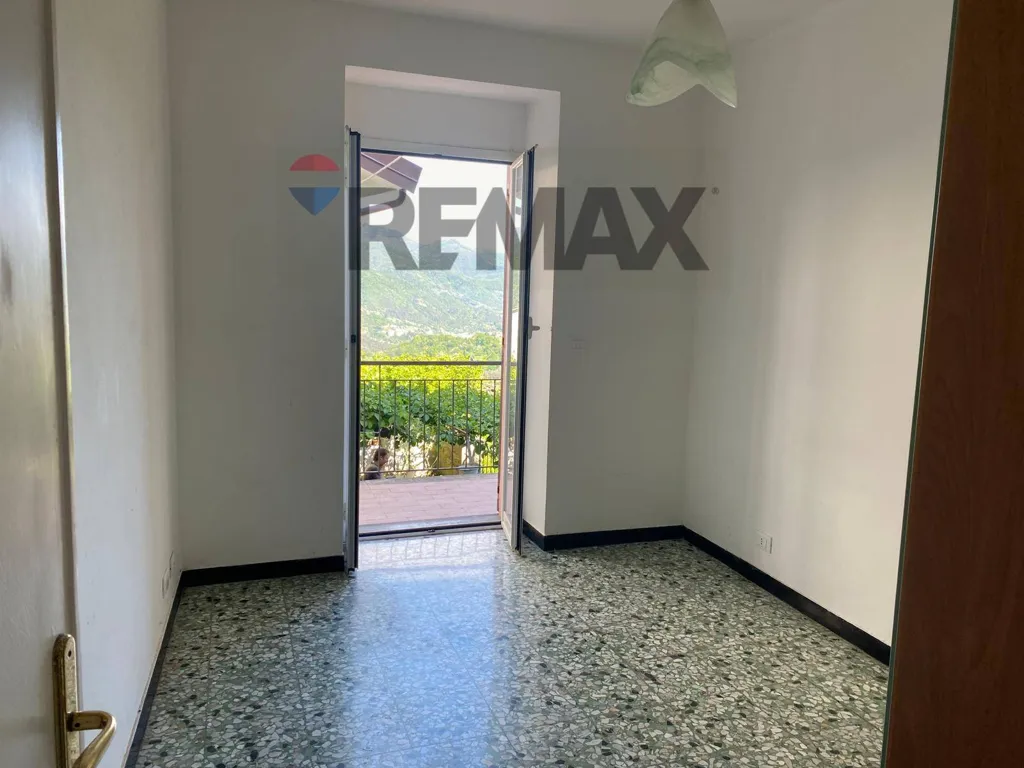 Toad - Independent House with Valley View in Tribogna
