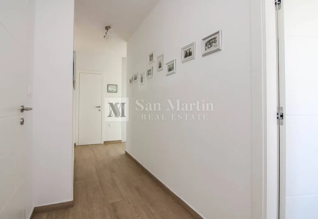 Hallway - Modern Apartment with Sea View in Poreč