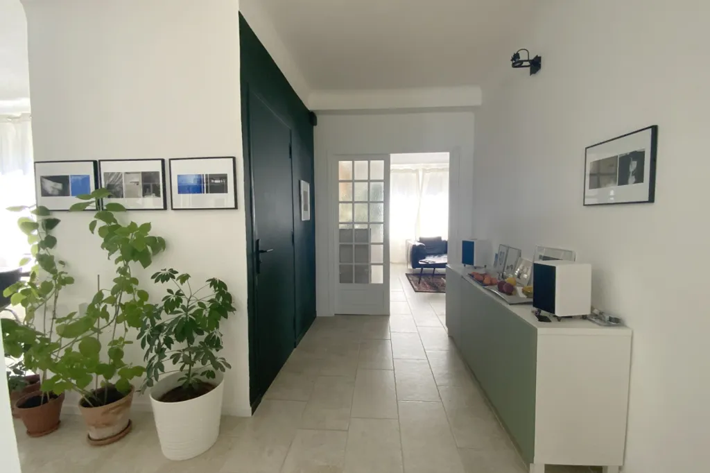 Entrée - Maison avec Piscine et Vue Jardin à Uzès