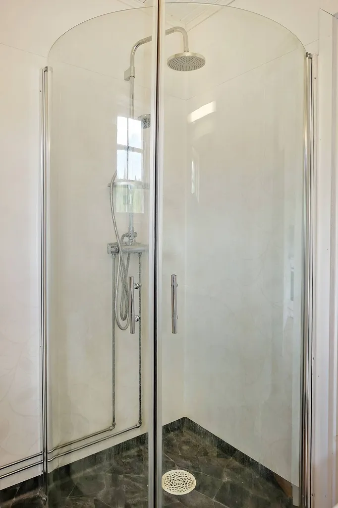 Salles de bain - Villa with 3.9 Hectare Land in Mo Kroken