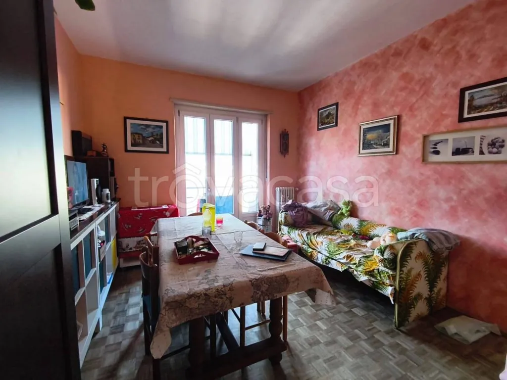 Söögituba - Apartment with Panoramic View in Luserna San Giovanni
